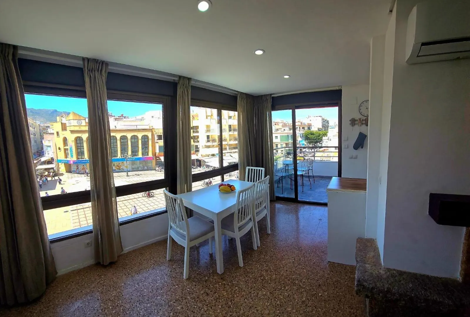 Nogalera Rainbow, 2-Bedroom Apartment With Pool And Parking Torremolinos