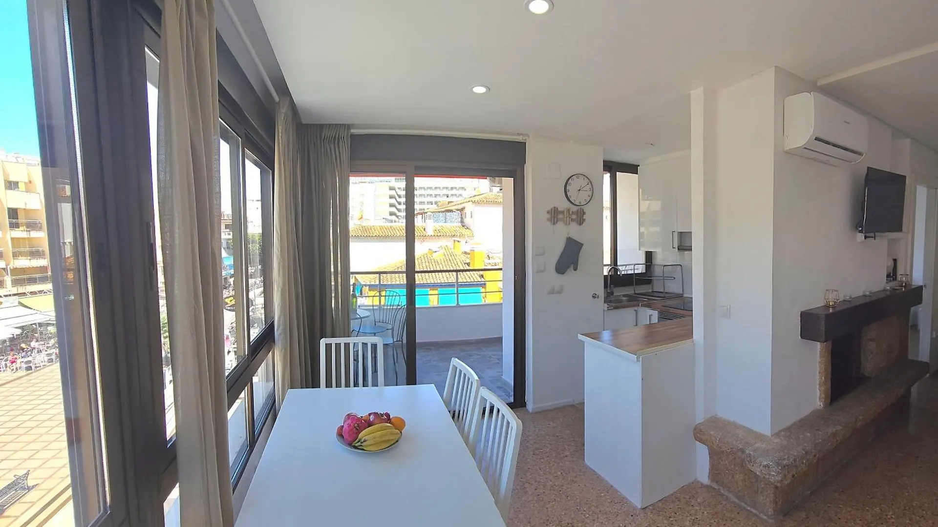 Nogalera Rainbow, 2-Bedroom Apartment With Pool And Parking Torremolinos