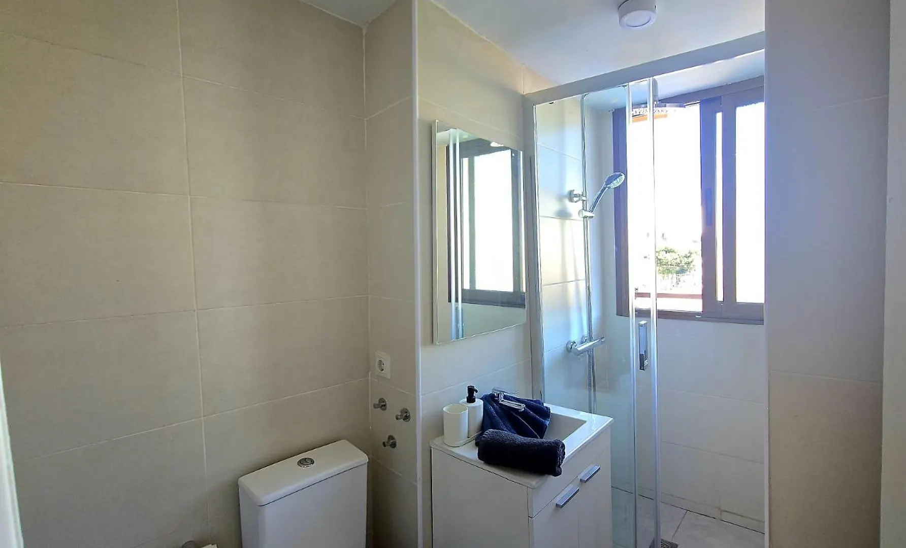Nogalera Rainbow, 2-Bedroom Apartment With Pool And Parking Torremolinos